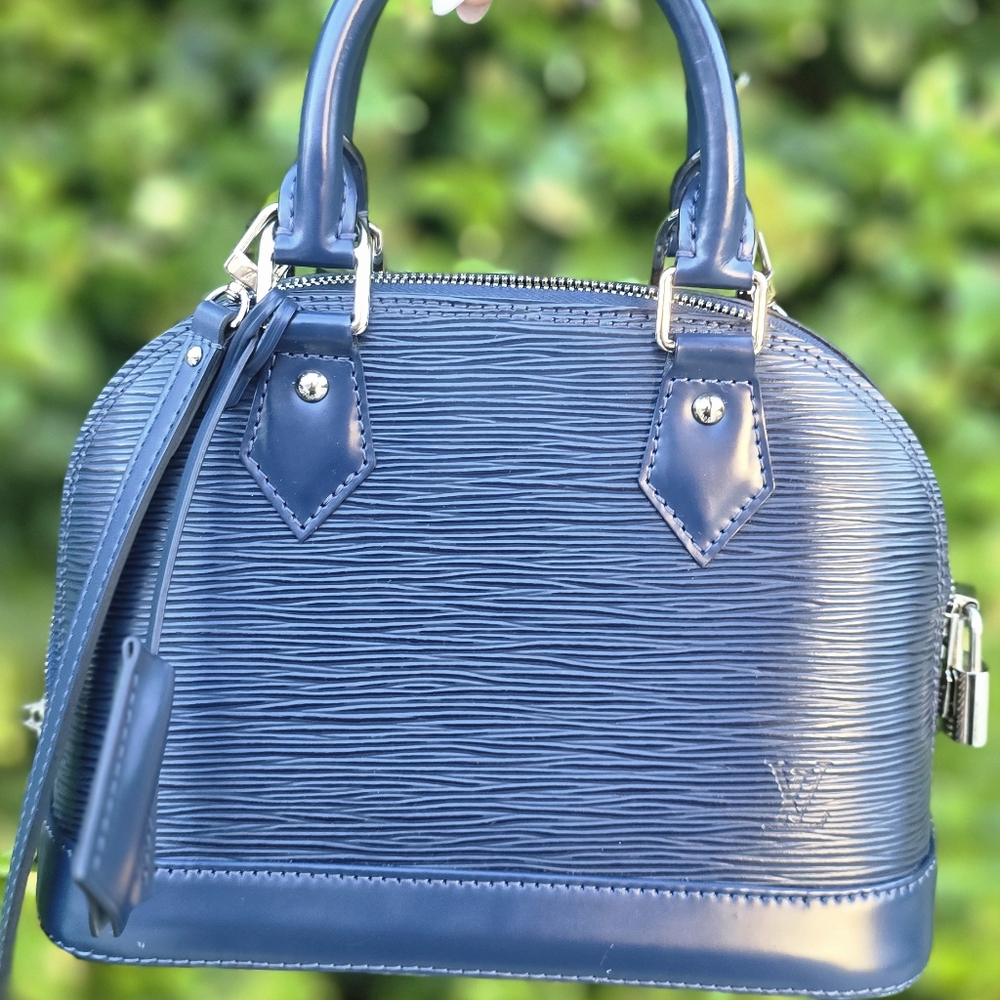 Louis Vuitton Epi Alma BB Indigo  silver hardware LOCK AND KEYS PURSE/BAG